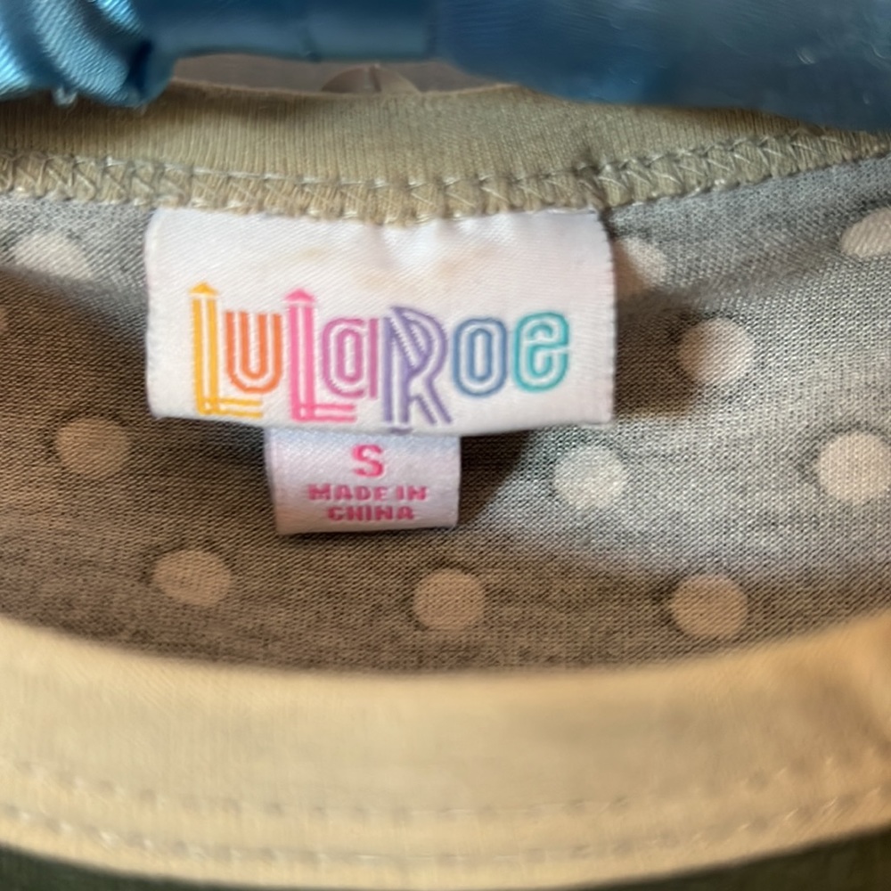 Lularoe Randy t - Picture 3 of 3